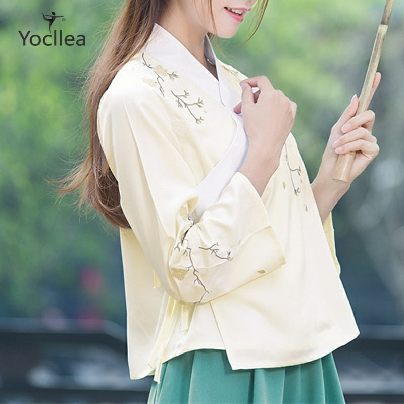 Women Tops blusa chinesa Vintage chinese clothing Lady Embroidery with belt  Spring Hanfu Traditional chinese Womens shirt Top